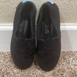 Toms Canvas Slip On Shoes Black Youth Size T13